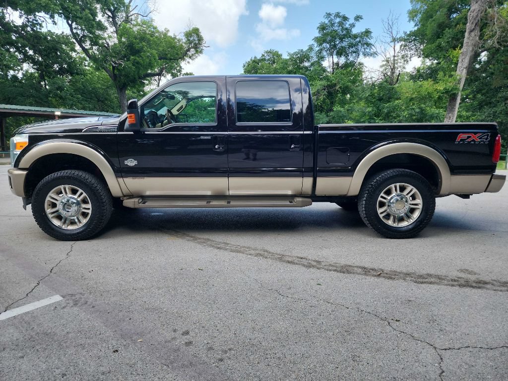 Used 2014 Ford F250 King Ranch w/ FX4 Off-Road Package AWD/4WD image 4