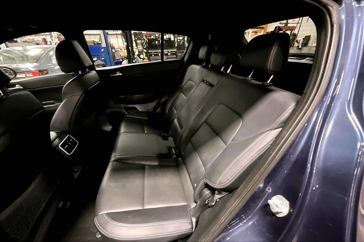 Used 2022 Kia Sportage Nightfall Edition AWD/4WD image 35