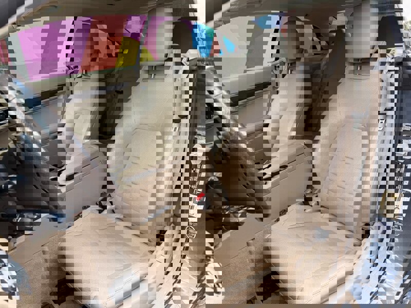 Used 2010 Mercedes-Benz E 550 Coupe image 10