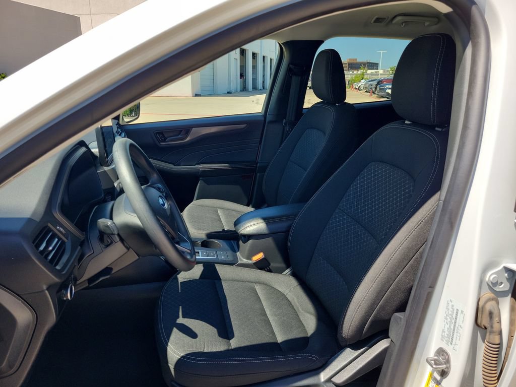 Used 2025 Ford Escape Active FWD image 17
