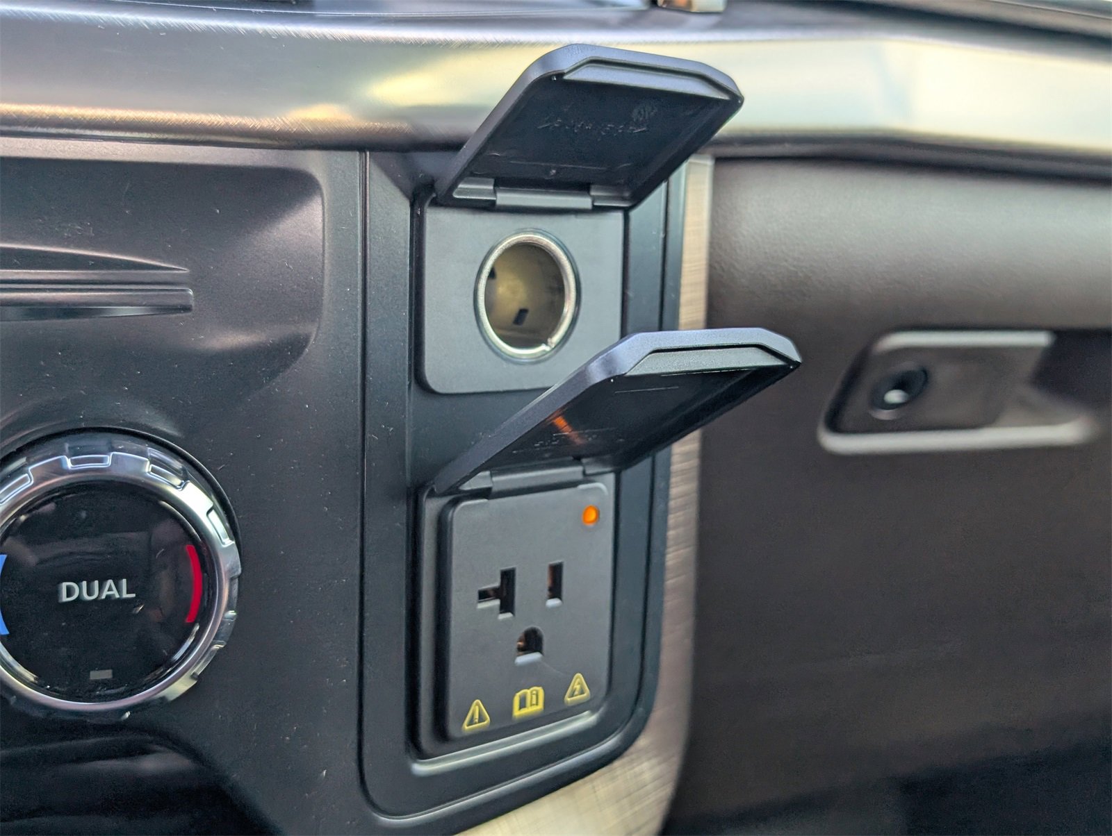 New 2025 Ford F150 King Ranch w/ FX4 Off-Road Package image 23