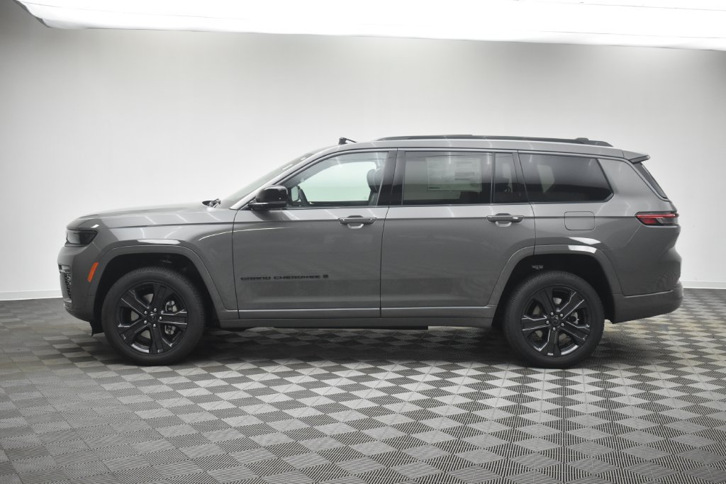 New 2027 Jeep Grand Cherokee L Limited AWD/4WD image 14
