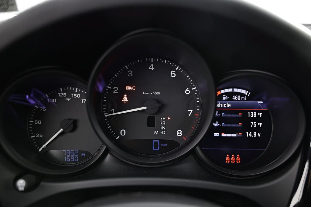 Certified 2026 Porsche Macan AWD/4WD image 33