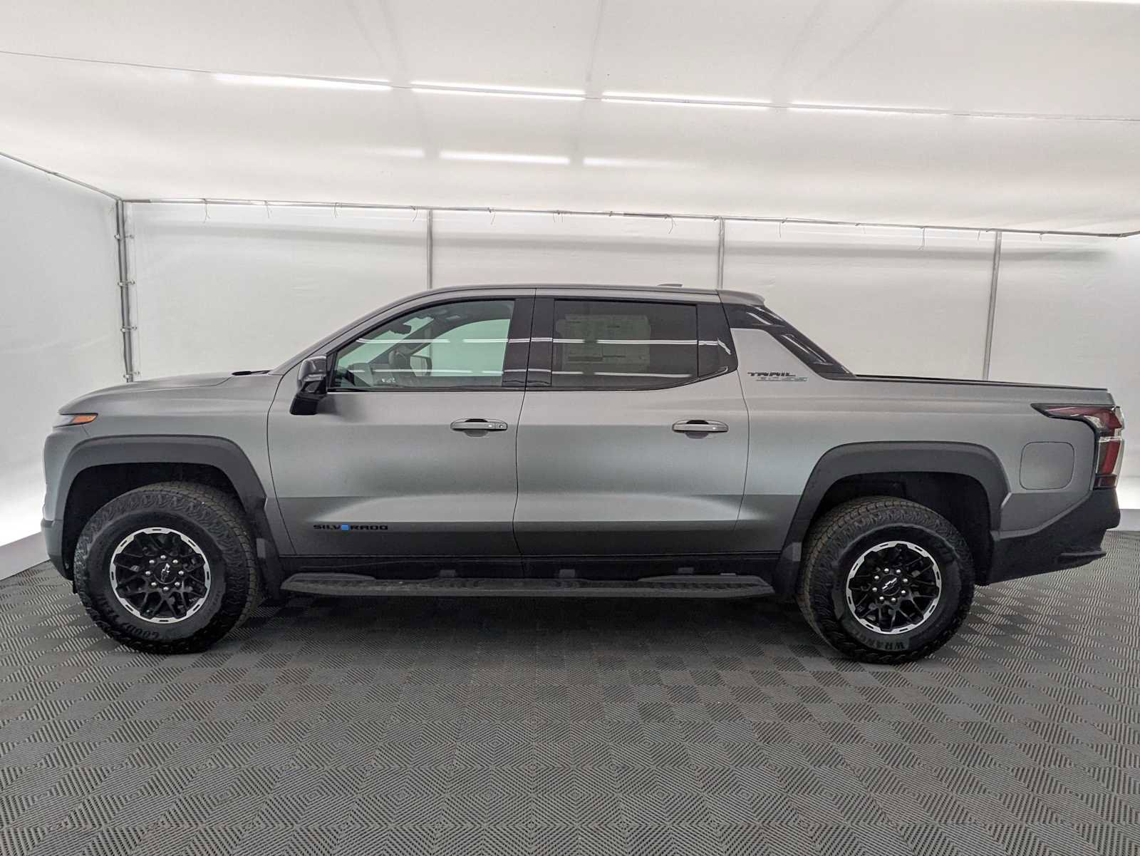 New 2026 Chevrolet Silverado EV Trail Boss w/ Premium Package image 3