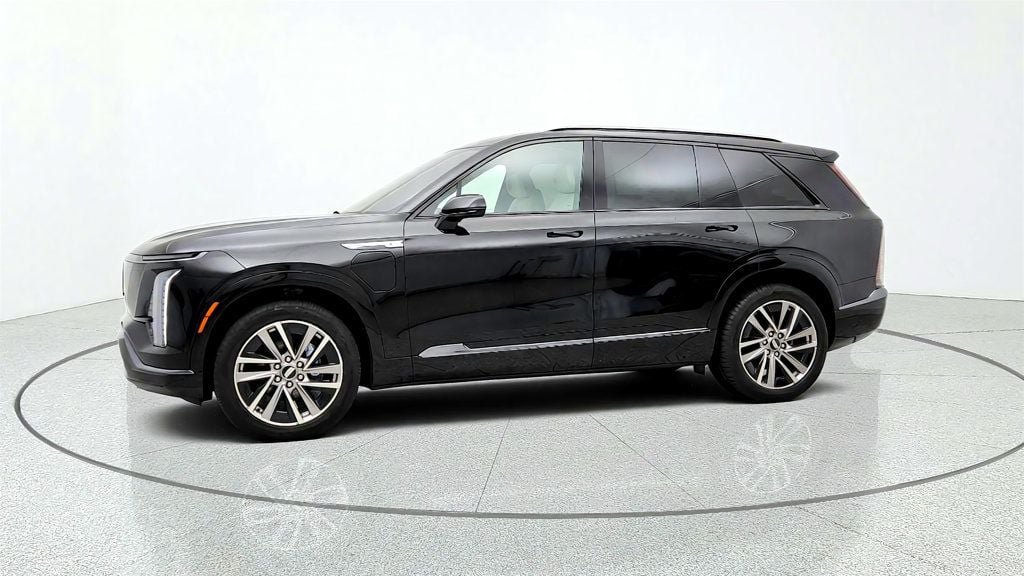 Used 2026 Cadillac Vistiq Sport AWD/4WD image 8