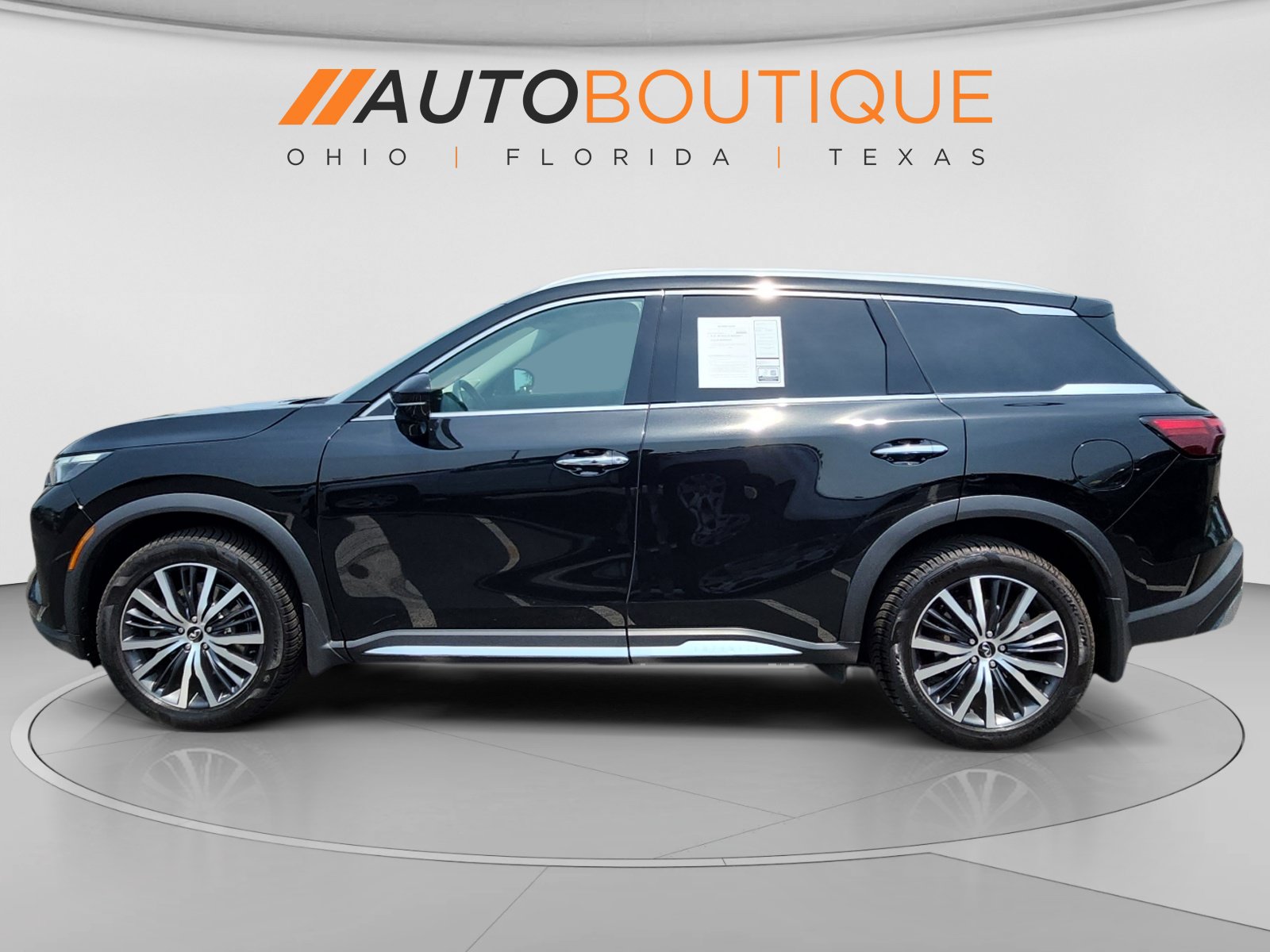 Used 2022 INFINITI QX60 Sensory w/ Cargo Package AWD/4WD image 2