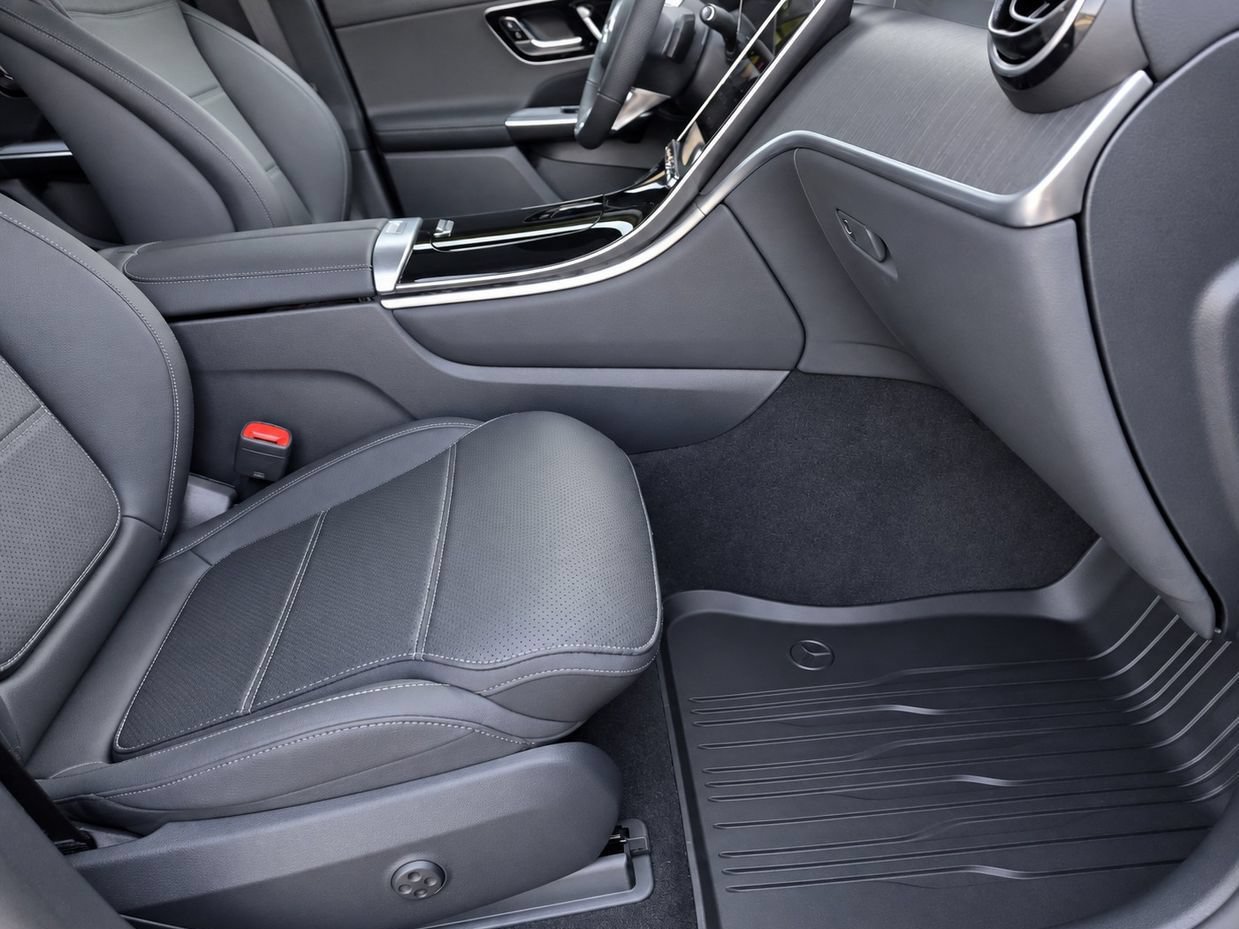 New 2027 Mercedes-Benz GLC 300 4MATIC image 39