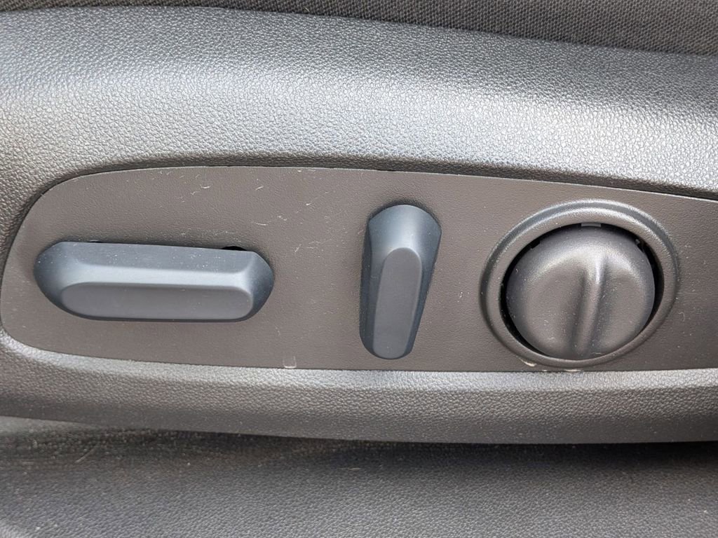 Used 2024 Chevrolet Blazer LT w/ Convenience Package AWD/4WD image 13