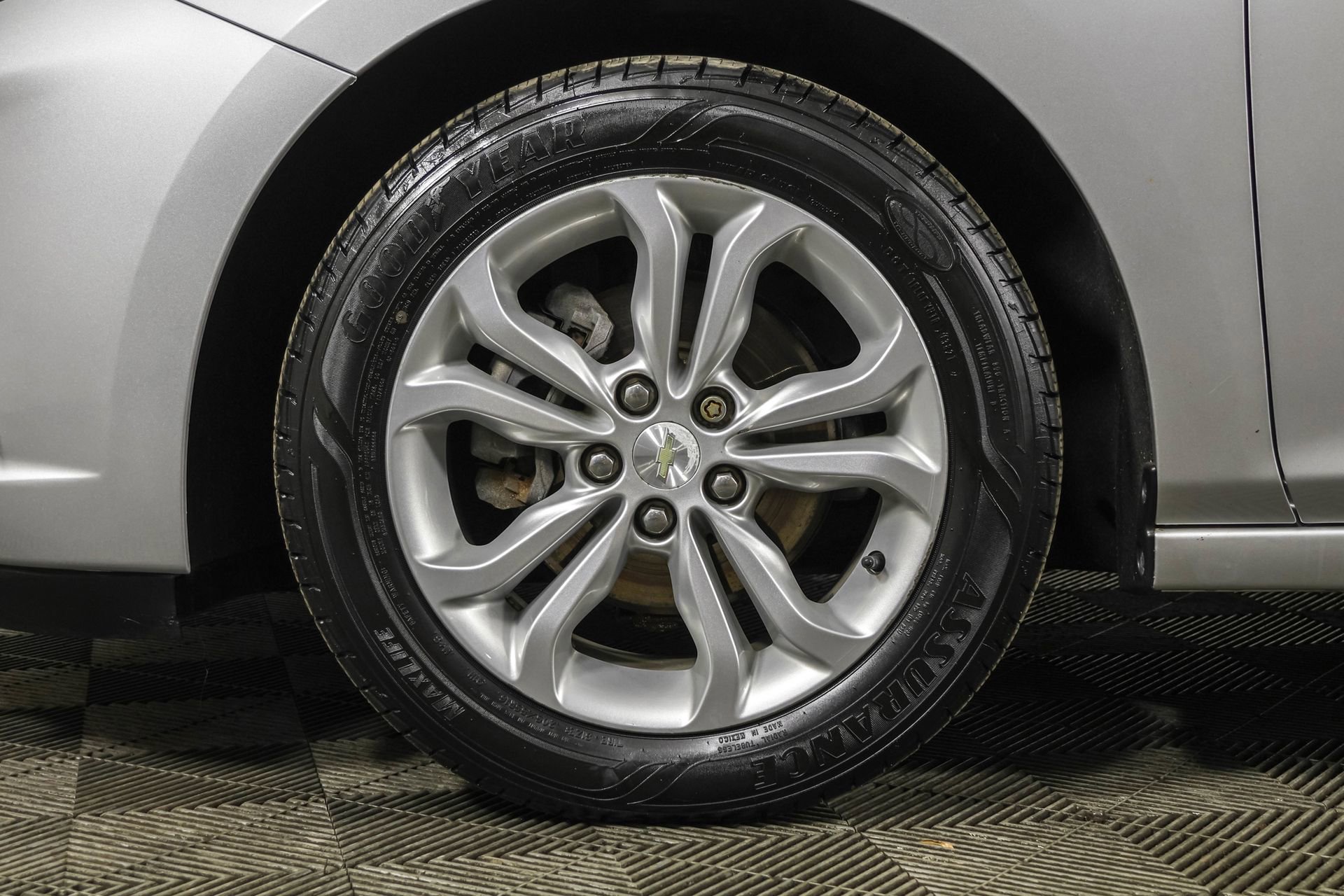 Used 2019 Chevrolet Cruze LT image 20