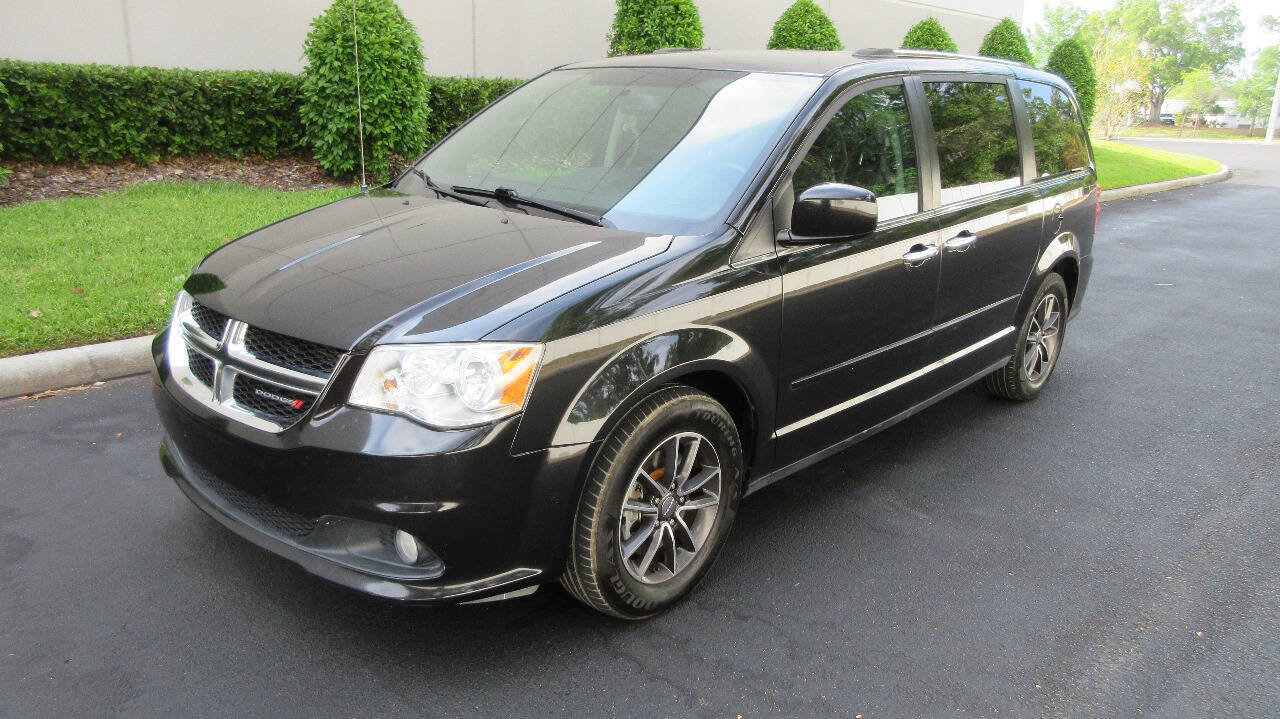 Used 2017 Dodge Grand Caravan SXT
