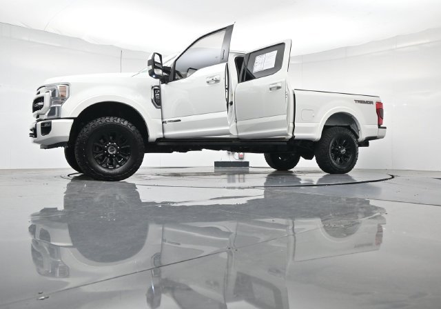 Certified 2022 Ford F250 Lariat w/ Tremor Off-Road Package AWD/4WD image 68