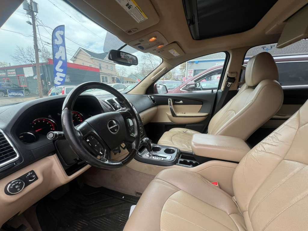 Used 2011 GMC Acadia Denali image 27