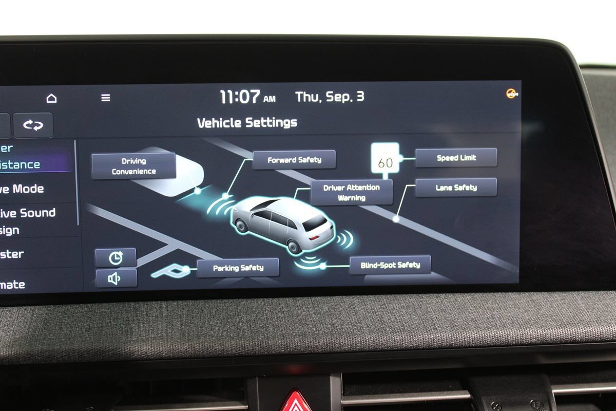 Used 2023 Kia EV6 Wind w/ Wind Technology Package RWD image 27