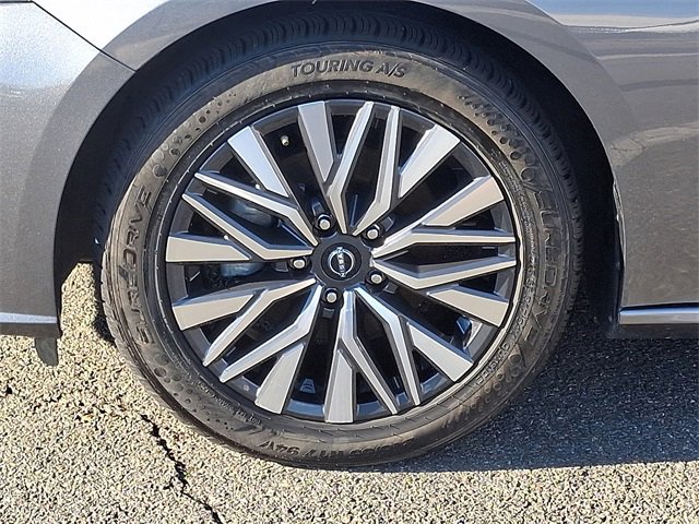 Used 2024 Nissan Altima 2.5 SV image 8