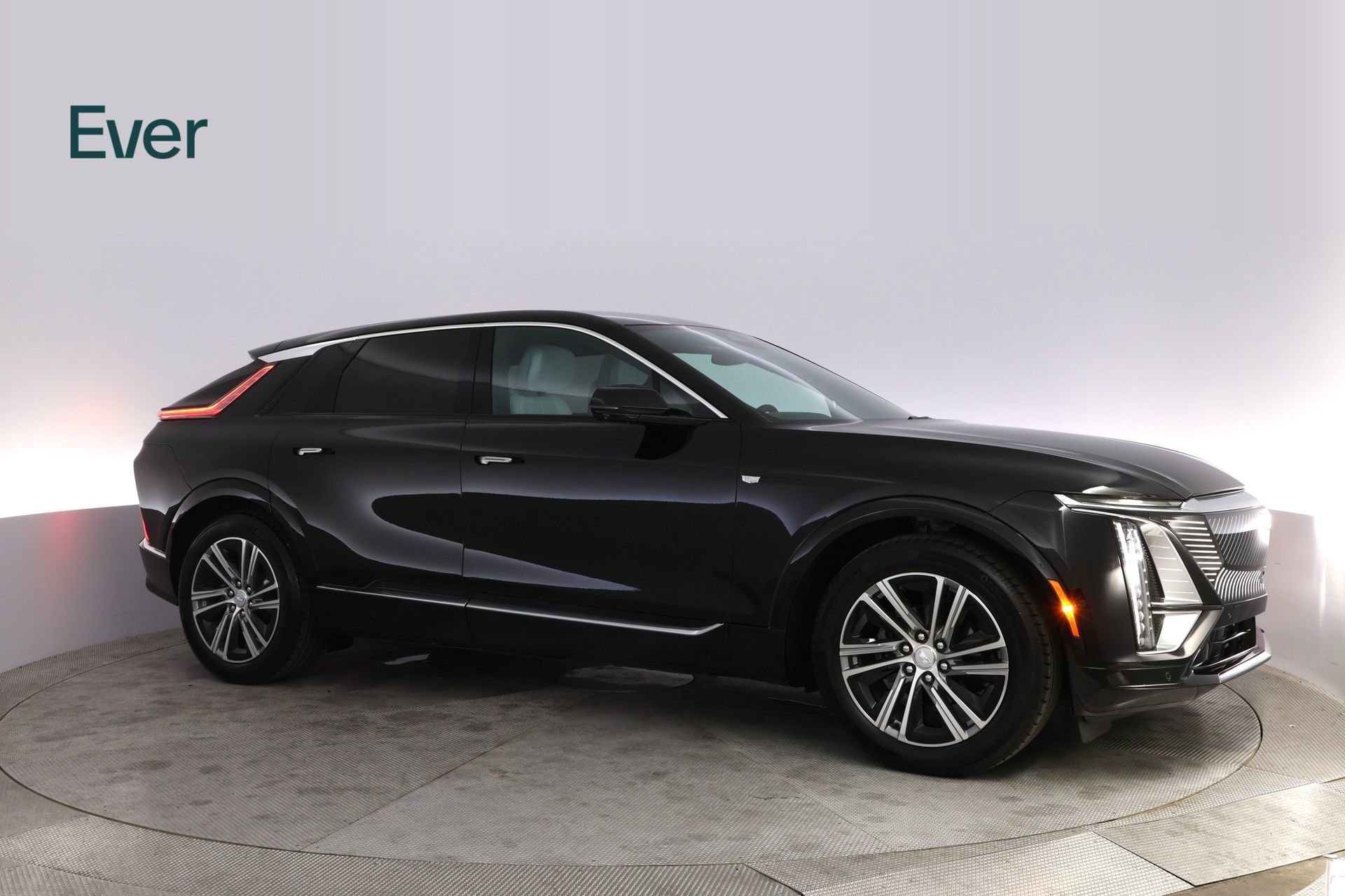 Used 2024 Cadillac Lyriq Luxury AWD/4WD image 14