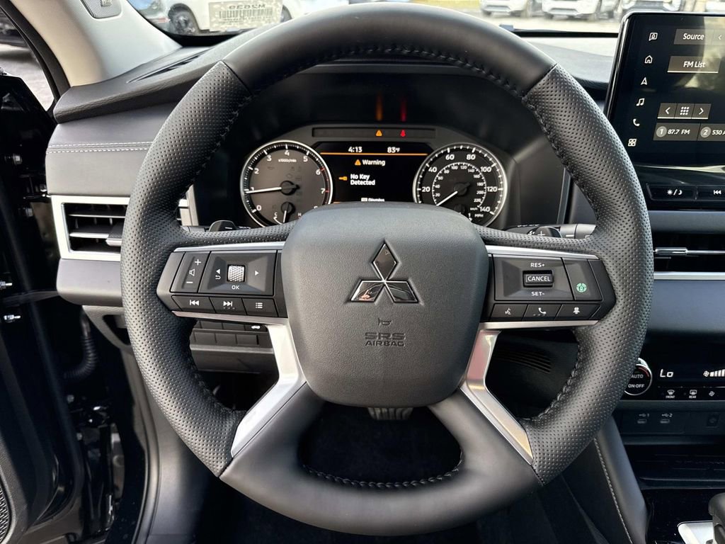 New 2026 Mitsubishi Outlander SE image 39