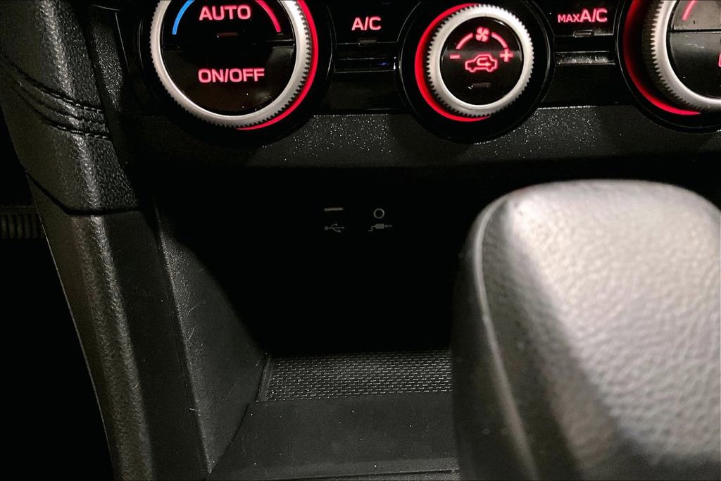 Used 2023 Subaru Crosstrek 2.0i image 16