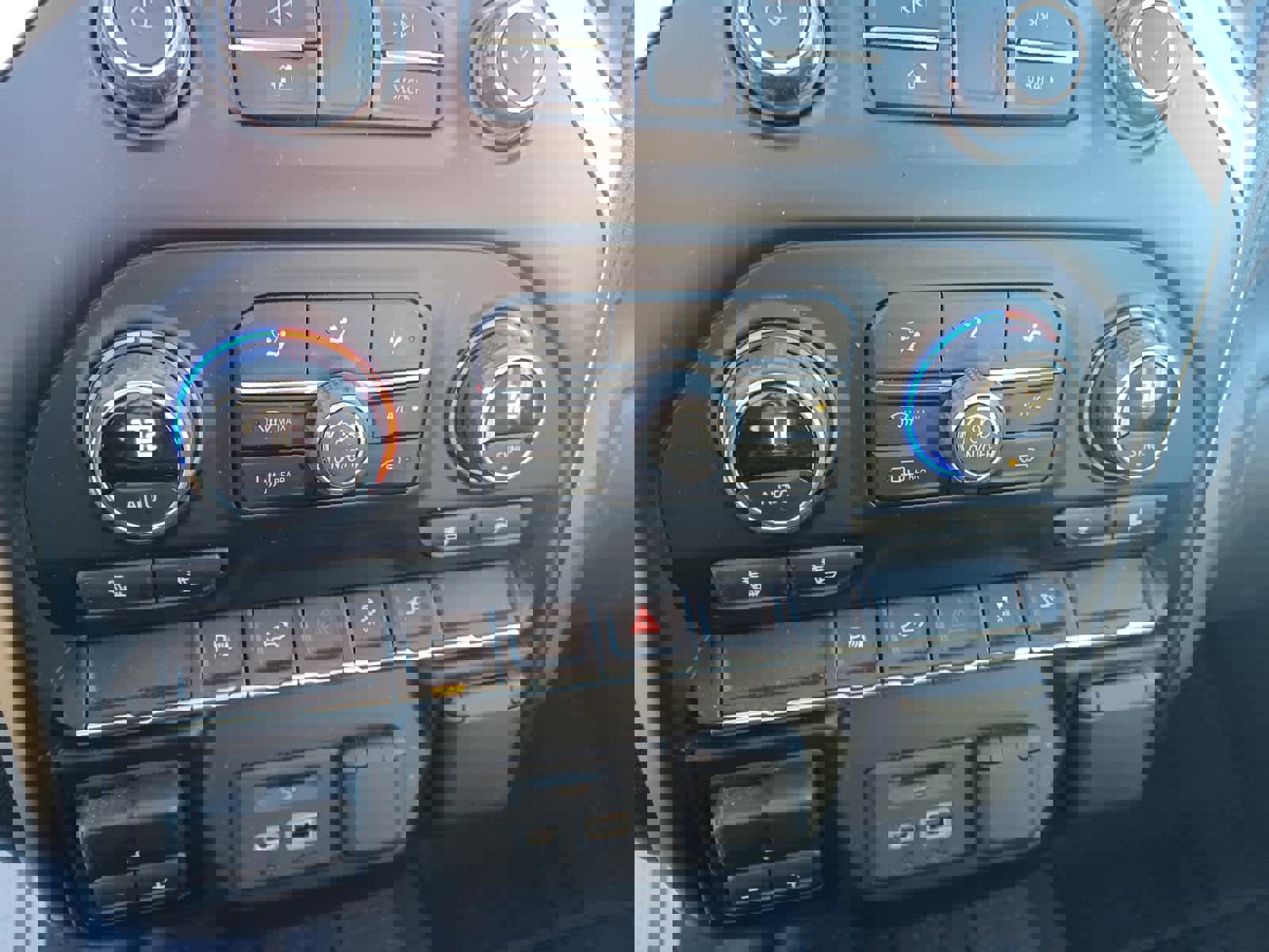 Used 2020 Chevrolet Silverado 2500 LT w/ All Star Edition image 13