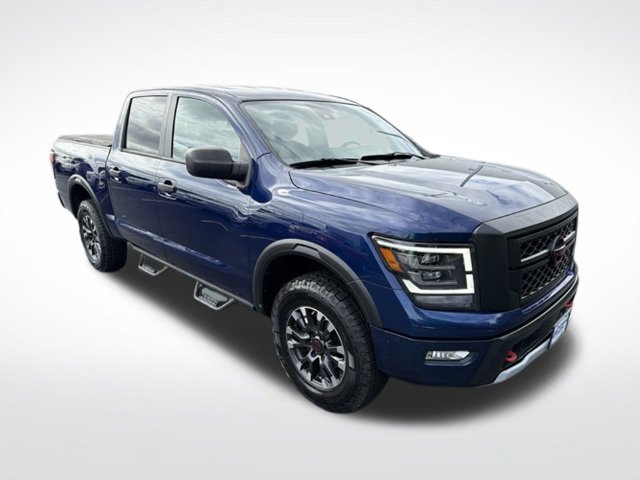 Used 2023 Nissan Titan PRO-4X AWD/4WD image 8