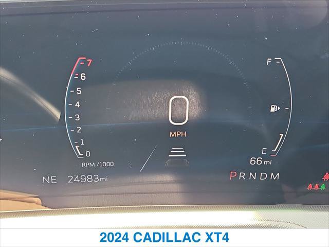 Used 2024 Cadillac XT4 Luxury w/ Cold Weather Package FWD image 16