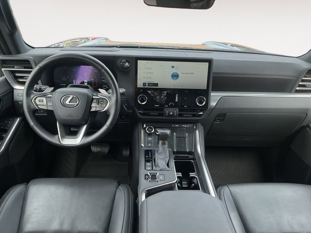 Used 2024 Lexus GX 550 w/ Accessory Package (Z1) AWD/4WD image 10