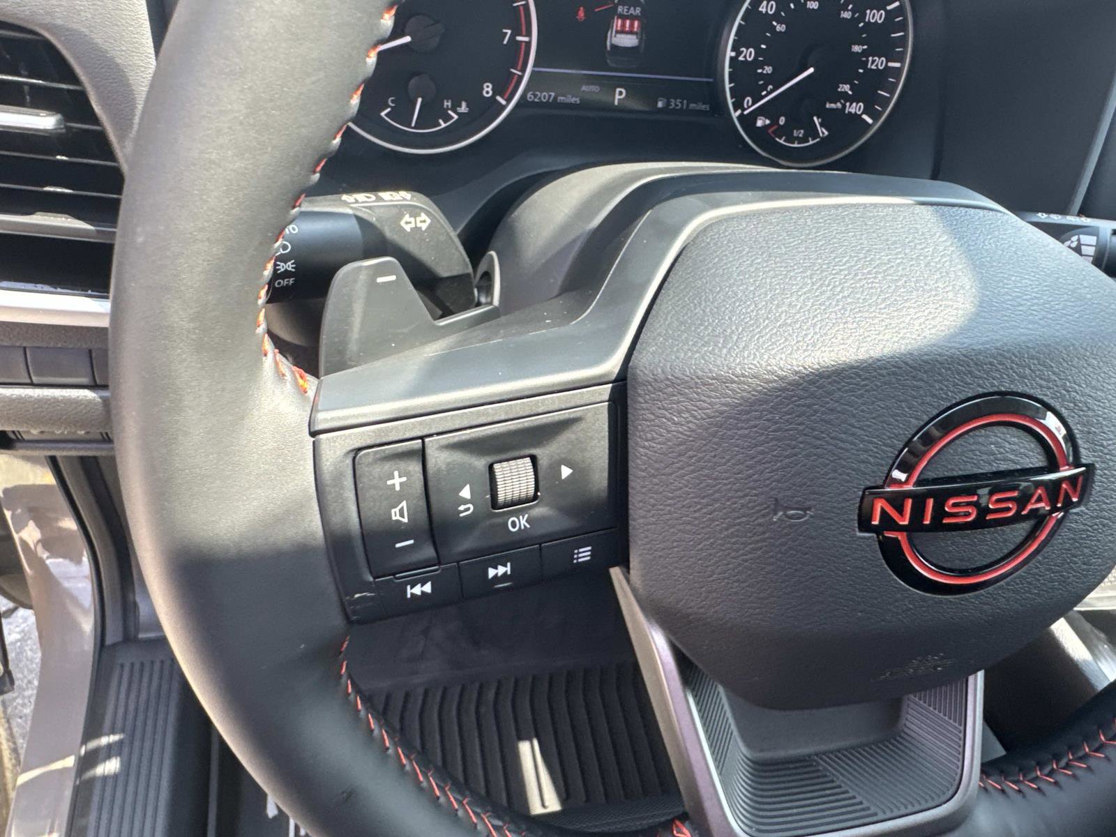 Used 2025 Nissan Rogue SV AWD/4WD image 22