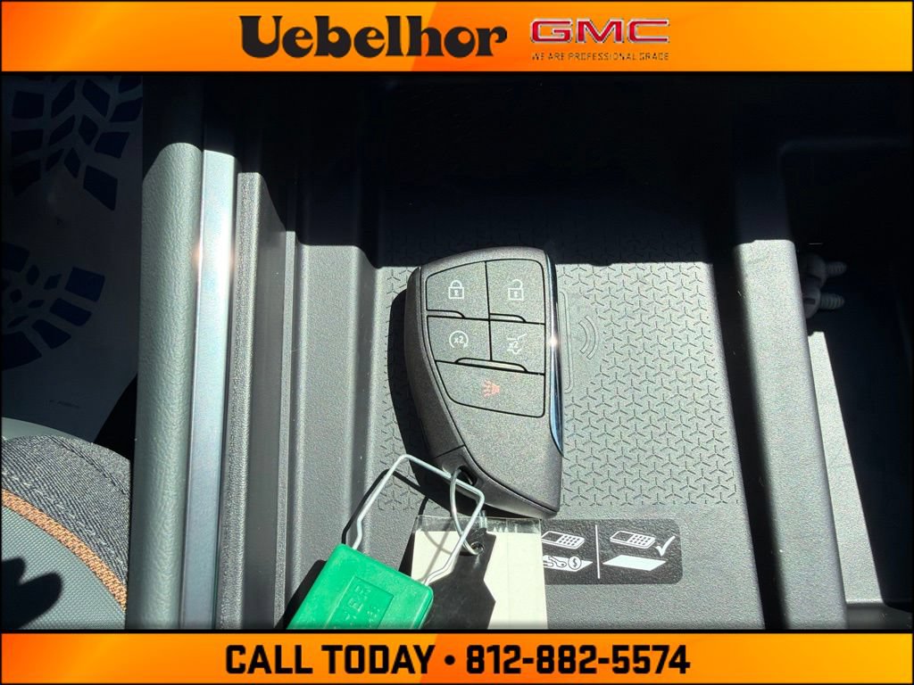 New 2026 GMC Acadia AT4 w/ Super Cruise Package AWD/4WD image 39