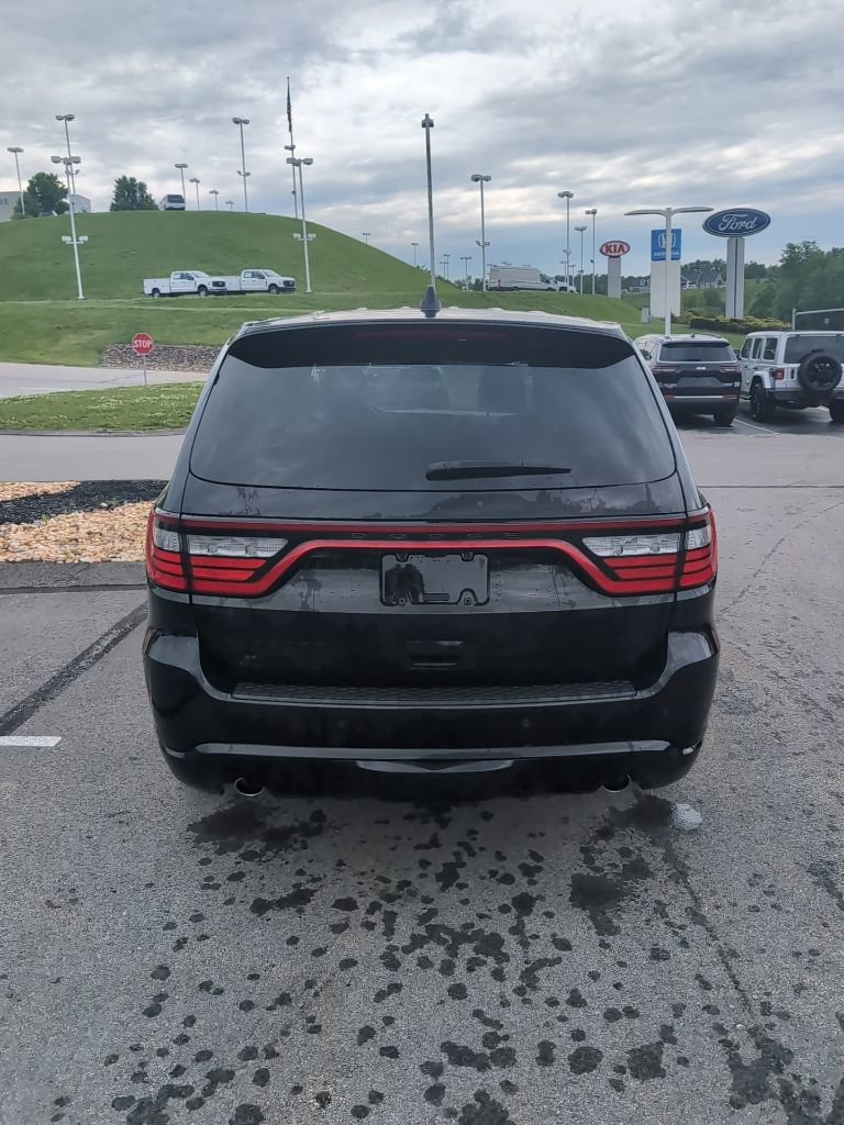 Used 2022 Dodge Durango R/T w/ Blacktop Package AWD/4WD image 4