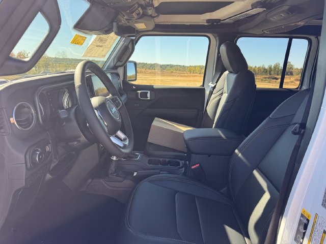 New 2027 Jeep Wrangler Unlimited Sahara AWD/4WD image 14