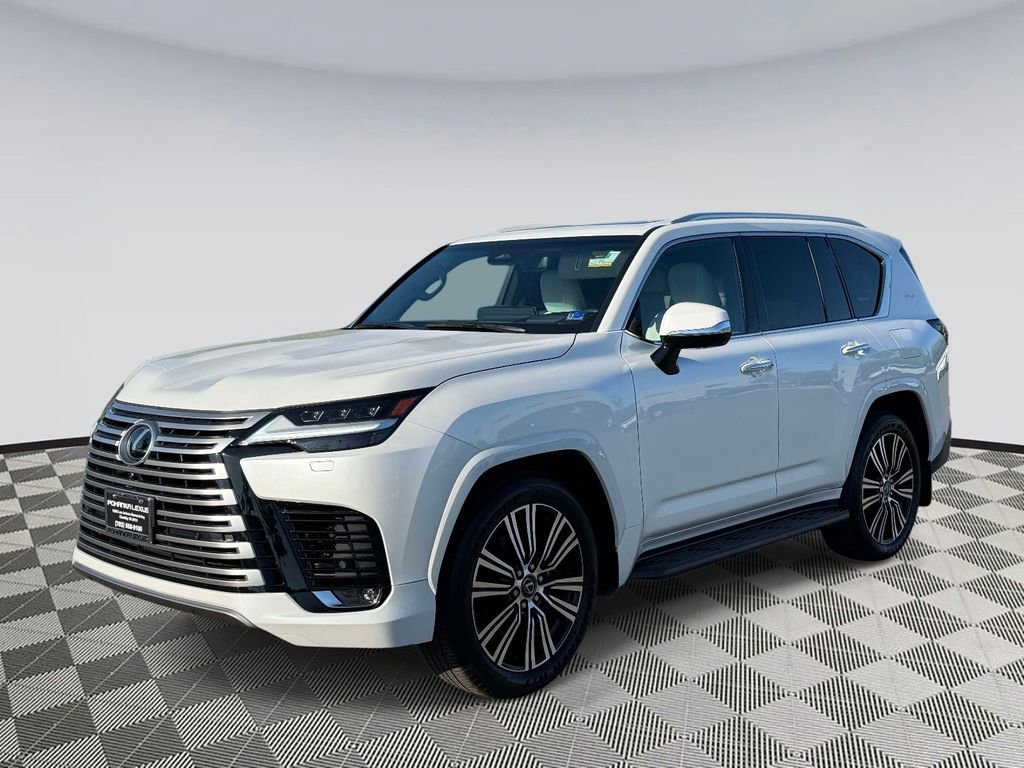 Used 2025 Lexus LX 600 4WD w/ Accessory Package (2T) image 5