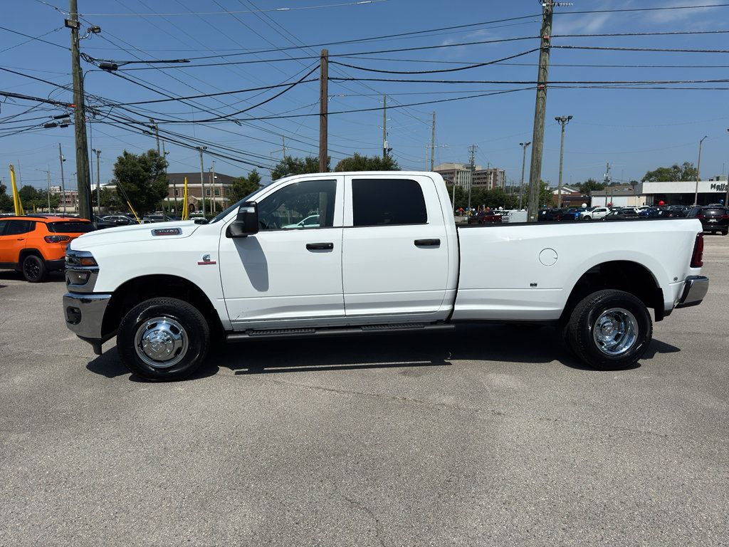 New 2027 RAM 3500 Tradesman AWD/4WD image 5
