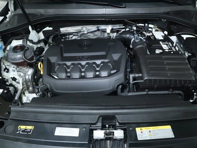 Used 2024 Volkswagen Tiguan SE FWD image 38