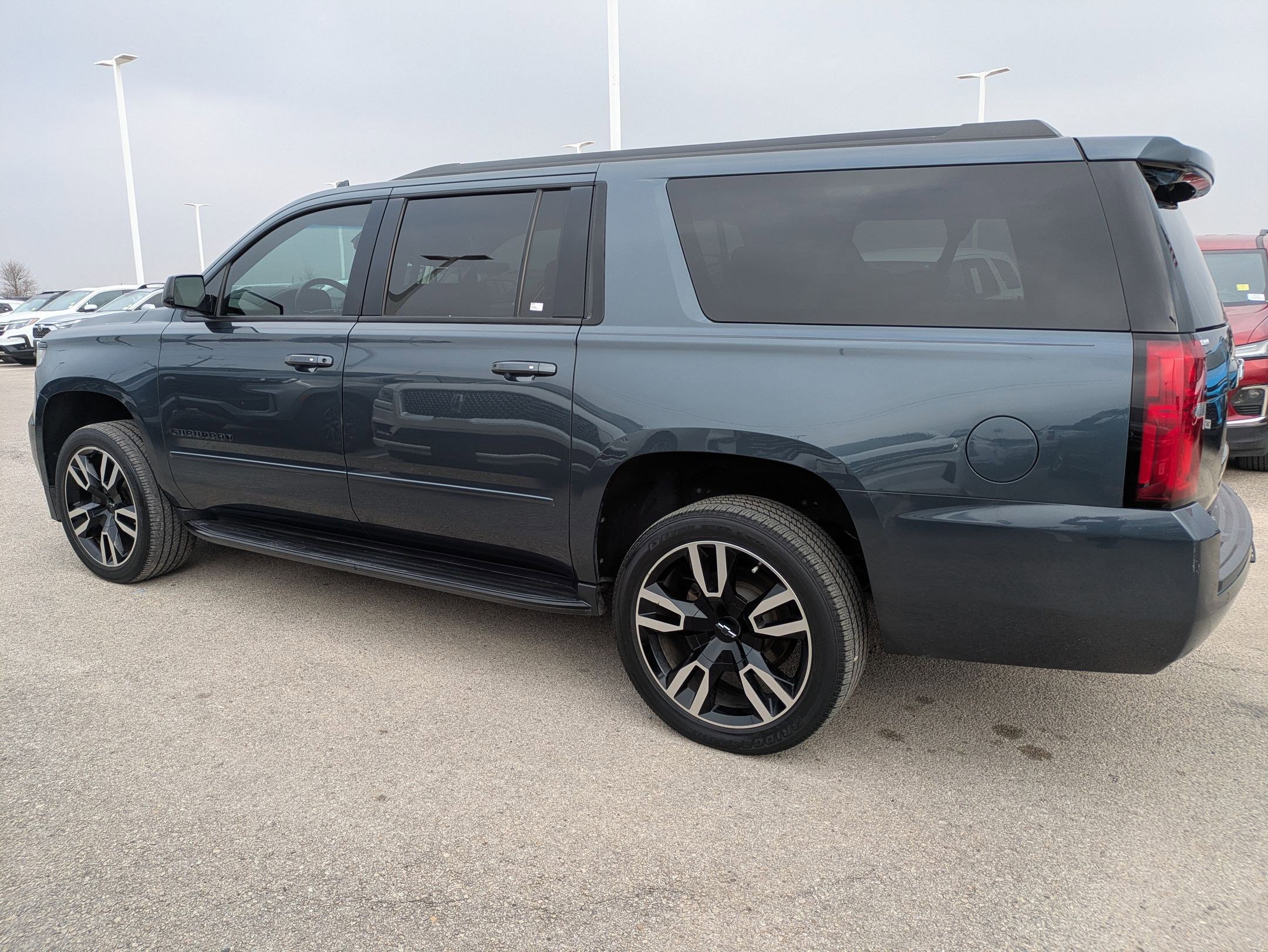 Used 2019 Chevrolet Suburban Premier w/ RST Edition image 6