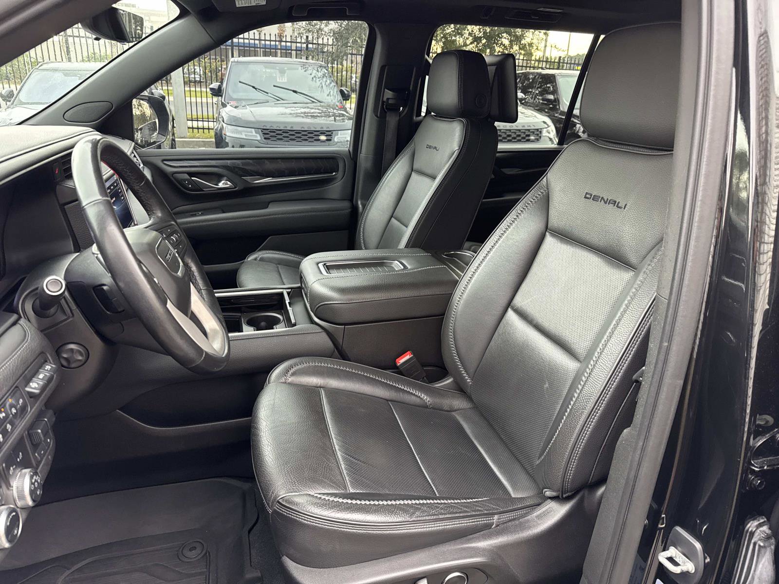 Used 2021 GMC Yukon XL Denali w/ Denali Ultimate Package image 23