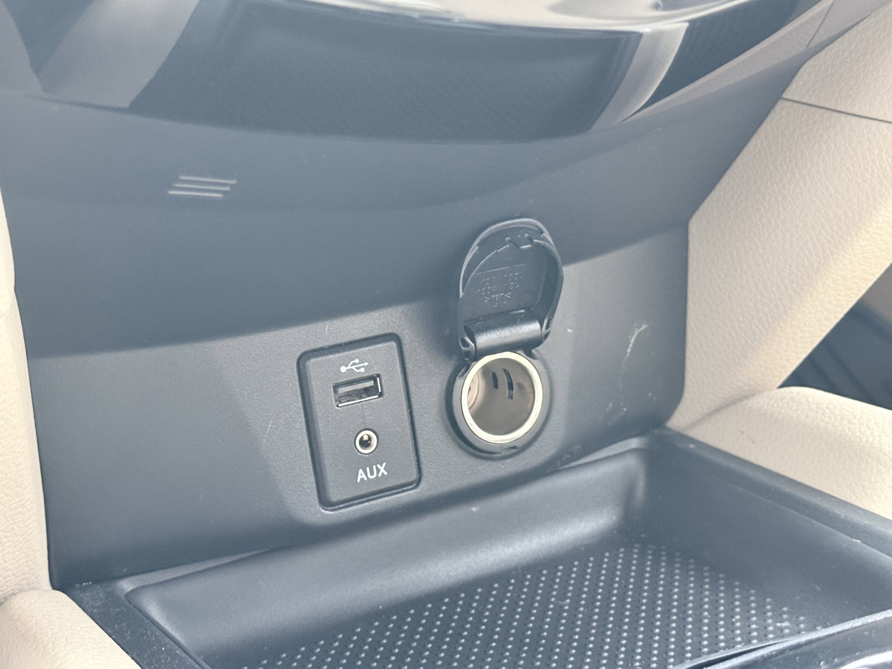 Used 2015 Nissan Rogue S FWD image 62