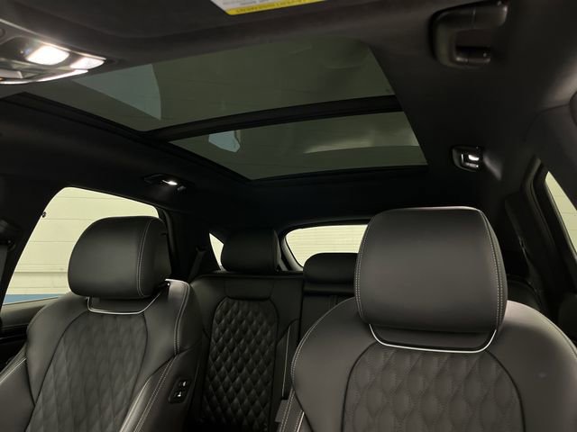 Used 2025 Genesis GV70 3.5T Sport w/ Sport Advanced Package image 7