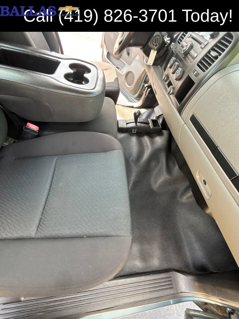 Used 2012 Chevrolet Silverado 2500 W/T AWD/4WD image 12