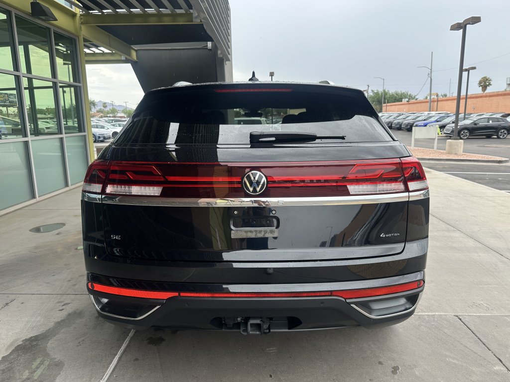 Used 2024 Volkswagen Atlas Cross Sport SE w/ Panoramic Sunroof Package AWD/4WD image 12