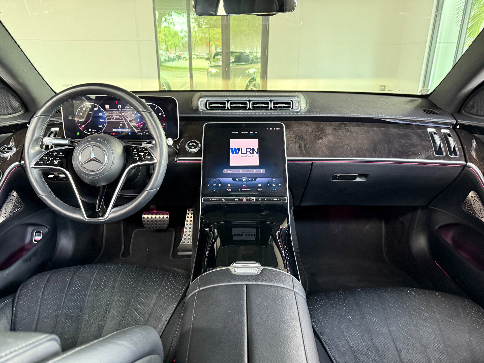 Used 2022 Mercedes-Benz S 500 4MATIC w/ AMG Line Package image 32