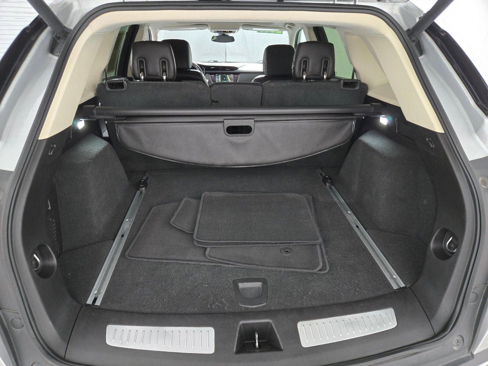 Used 2019 Cadillac XT5 Premium Luxury FWD image 15