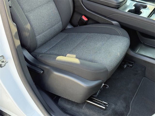 Used 2025 GMC Acadia Elevation image 19