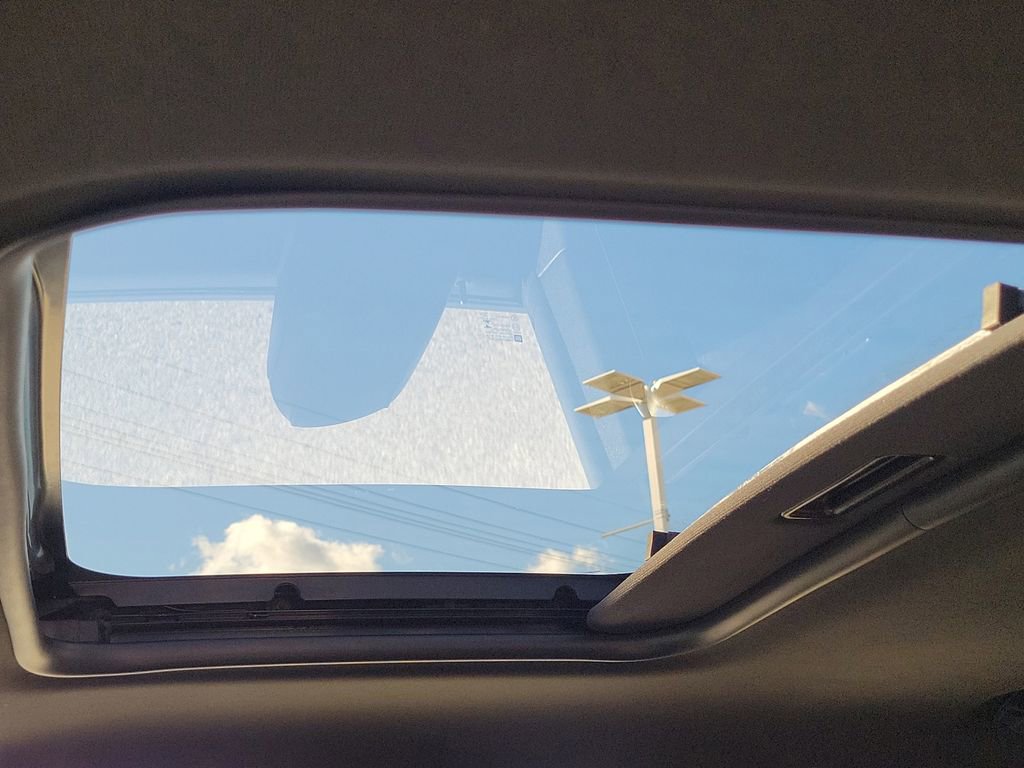 Used 2013 Chevrolet Camaro SS image 26