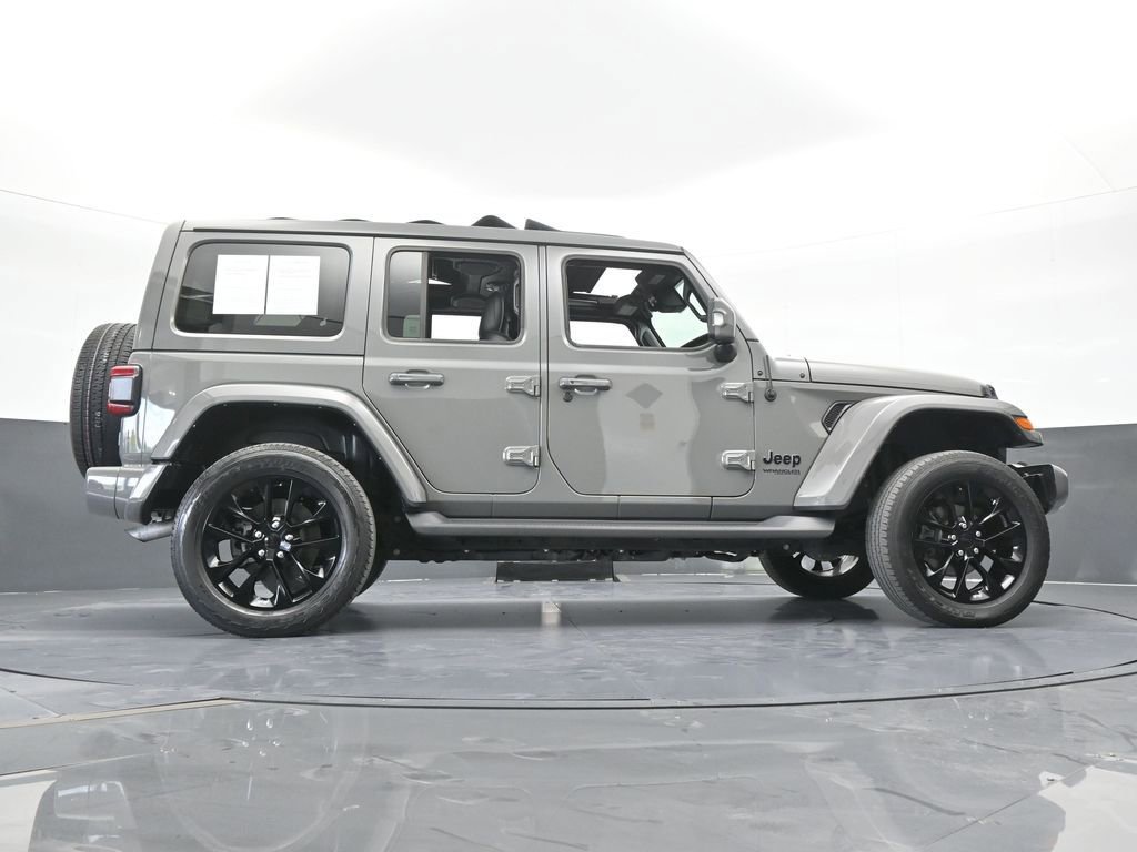 Used 2022 Jeep Wrangler Unlimited Sahara AWD/4WD image 67