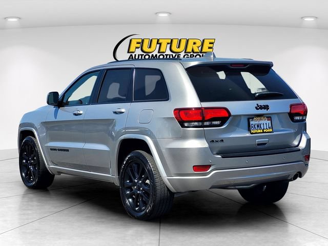 Used 2019 Jeep Grand Cherokee Altitude AWD/4WD image 6