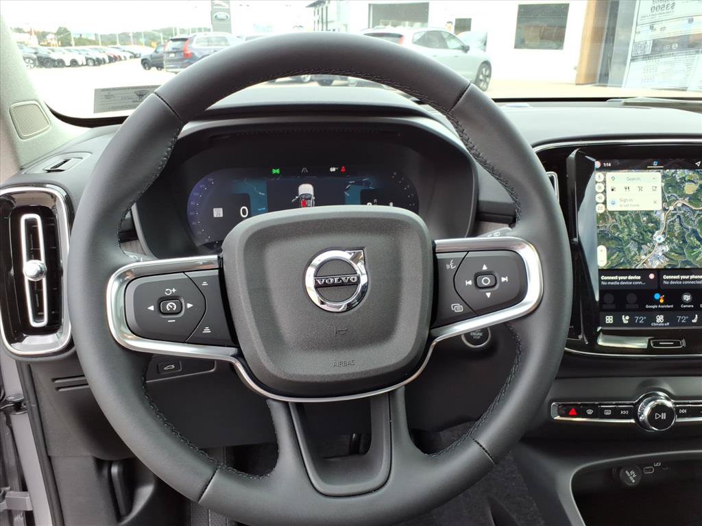 Certified 2026 Volvo XC40 B5 Plus w/ Climate Package AWD/4WD image 14