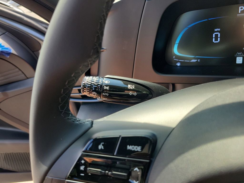 New 2025 Hyundai Elantra Sport w/ Cargo Package image 16