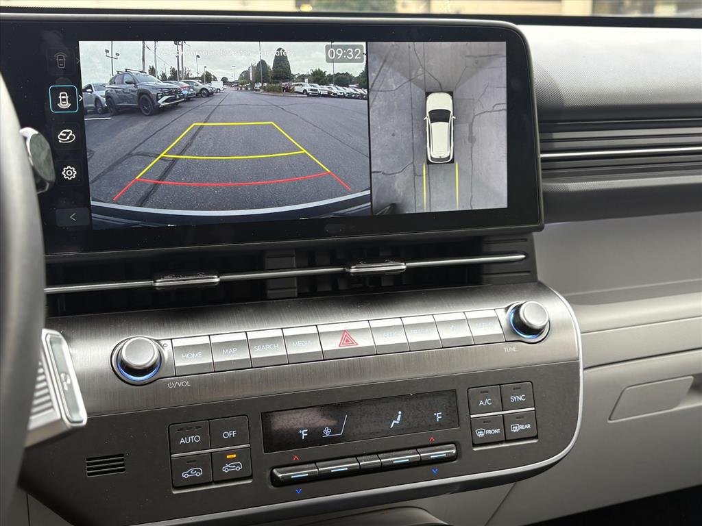Certified 2025 Hyundai Kona Limited AWD/4WD image 9