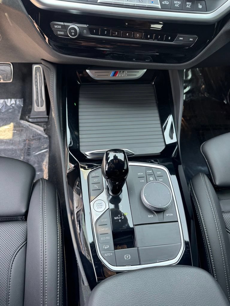 Used 2024 BMW X4 M40i AWD/4WD image 34