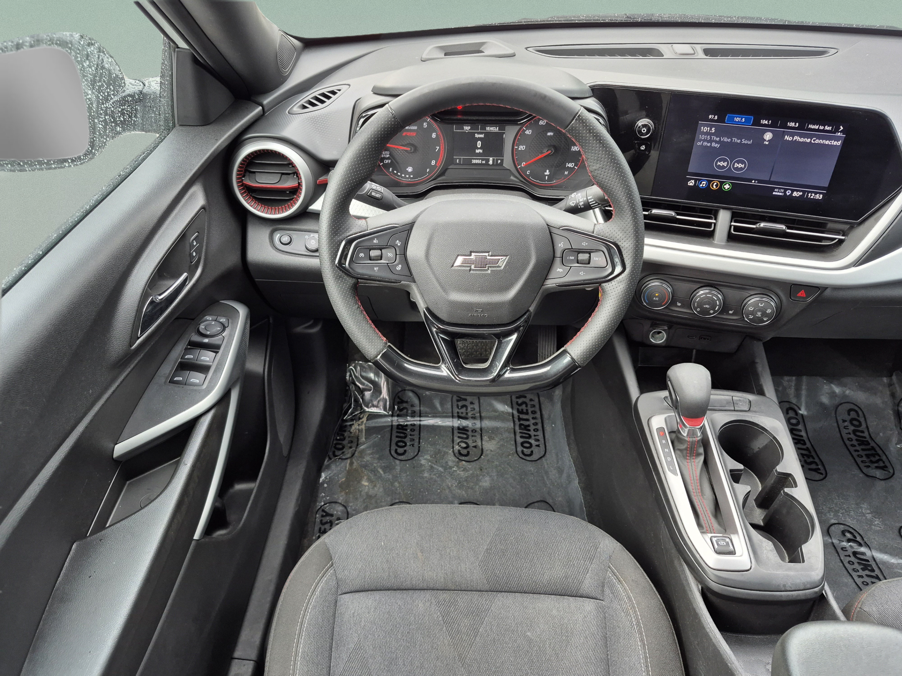 Used 2025 Chevrolet Trax RS w/ Driver Confidence Package FWD image 15
