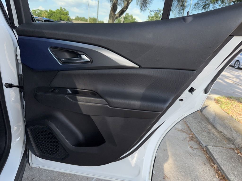 Used 2025 Chevrolet Equinox EV LT w/ Convenience Package FWD image 27